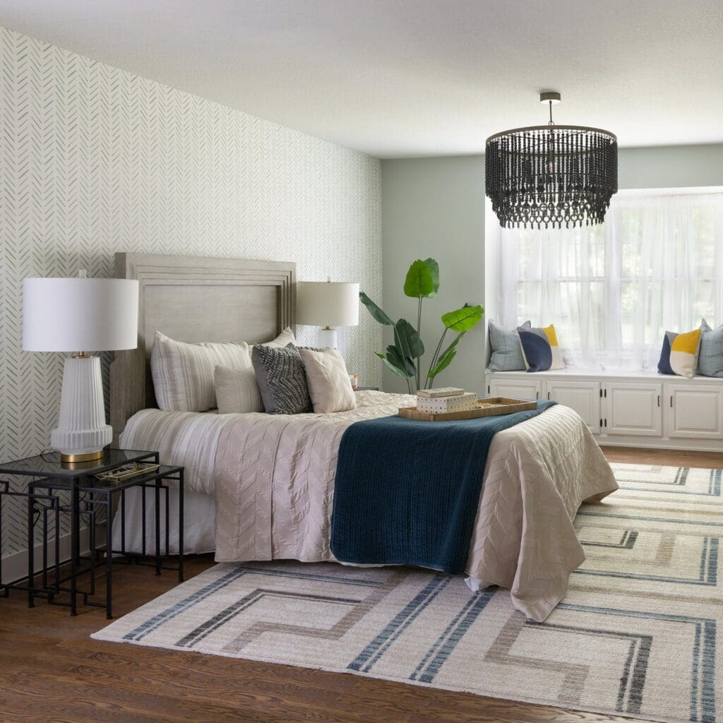 Cyan Design 11248 Pendant Traditional - Black