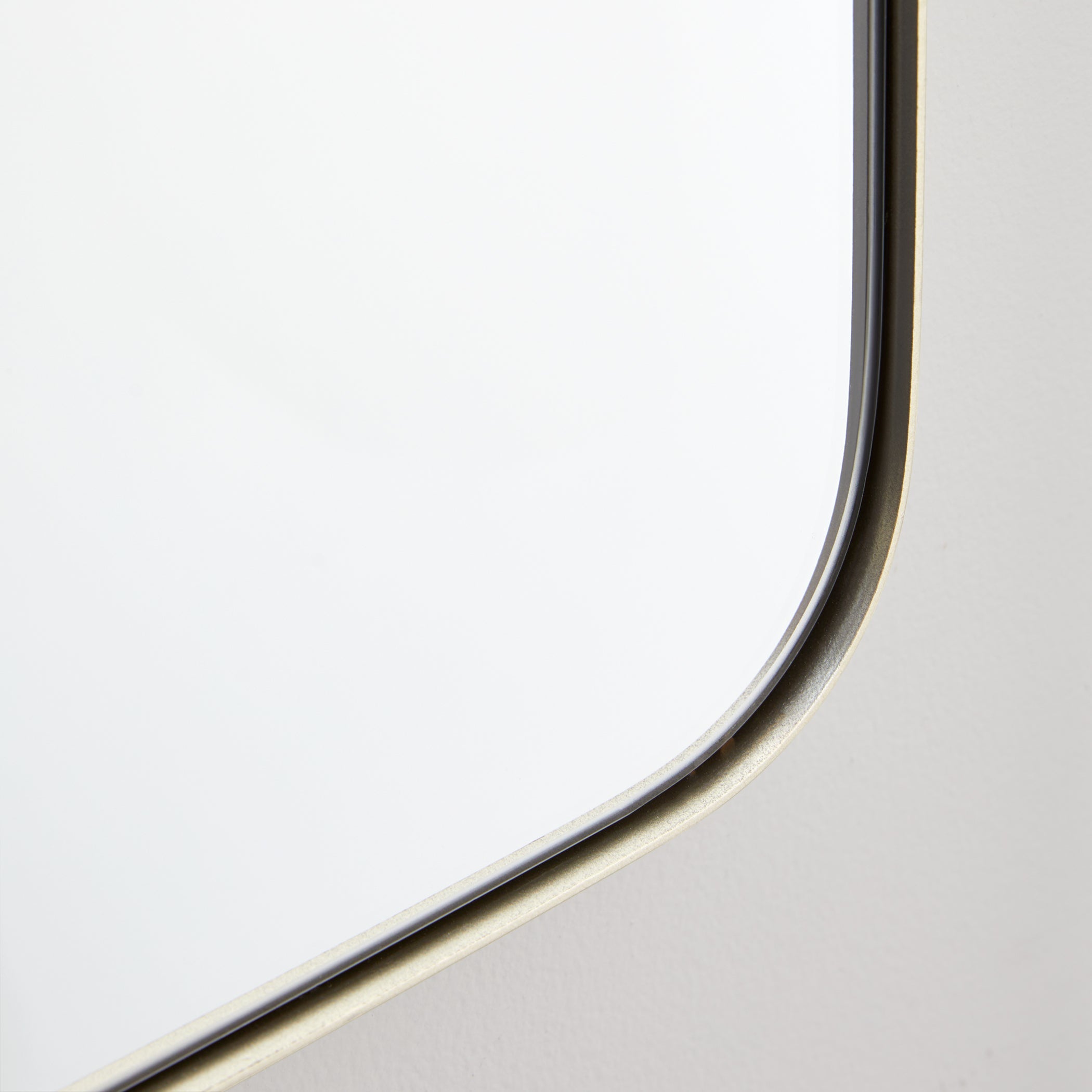 Quorum 12-3040-61 Mirror - Silver Finished