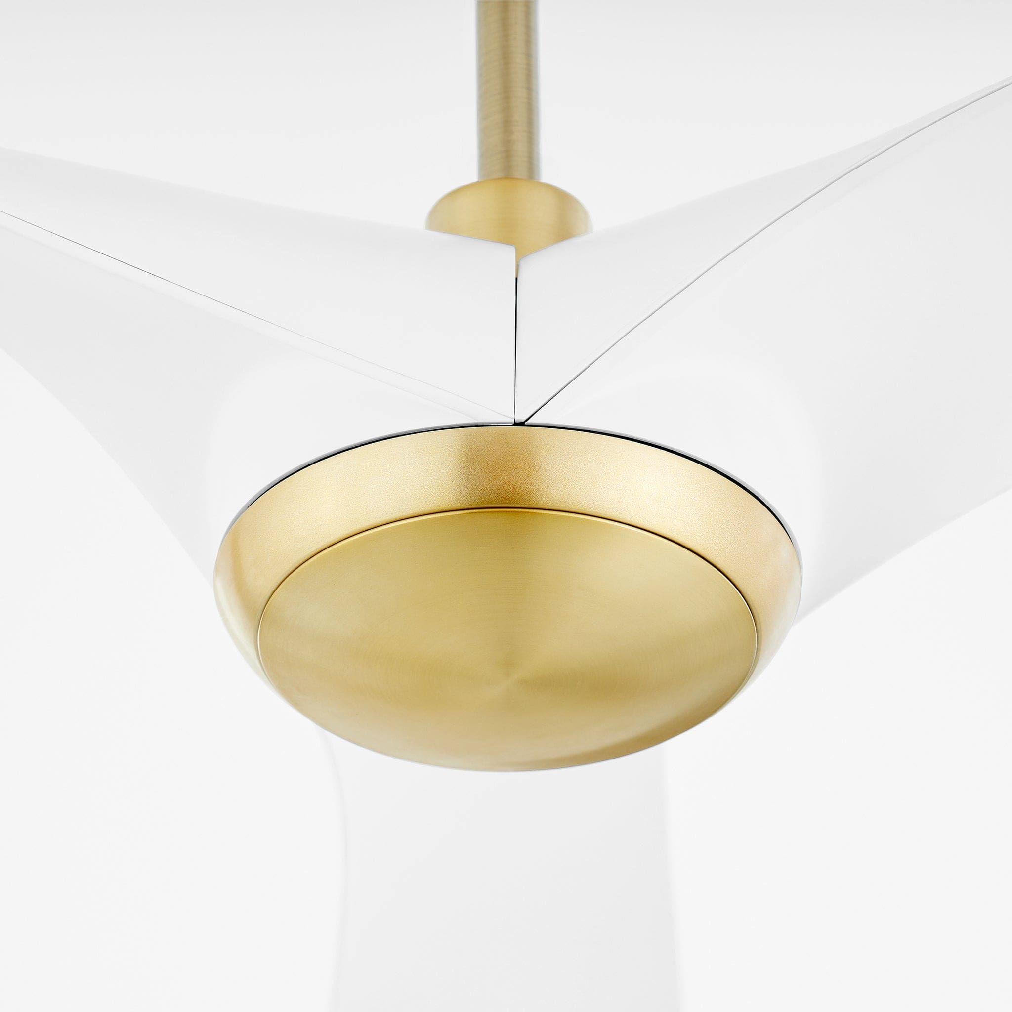 Oxygen by Quorum RIDLEY 3-123-640 Fan - Aged Brass W White Blades