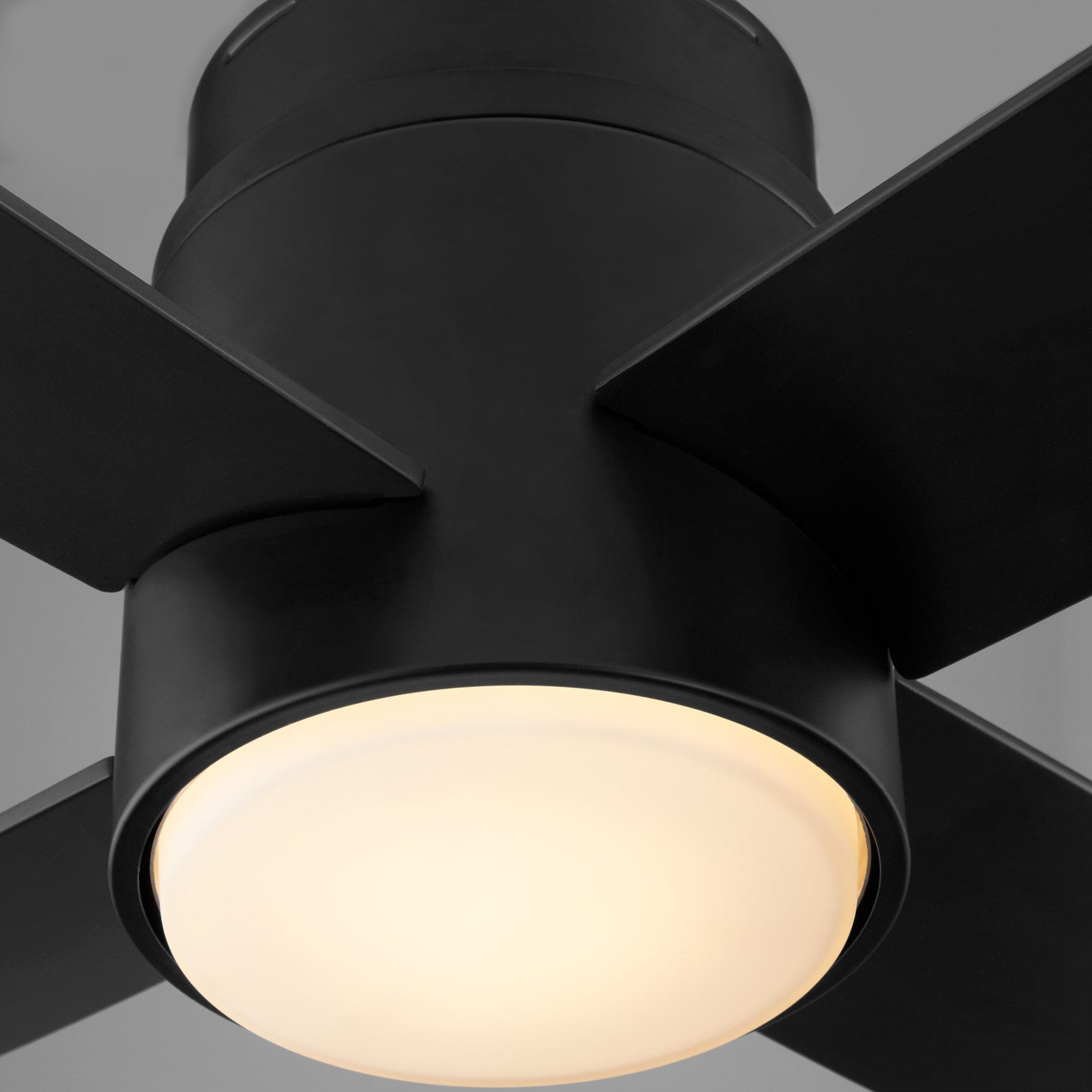 Oxygen by Quorum OSLO HUGGER 3-128-15 Fan - Black