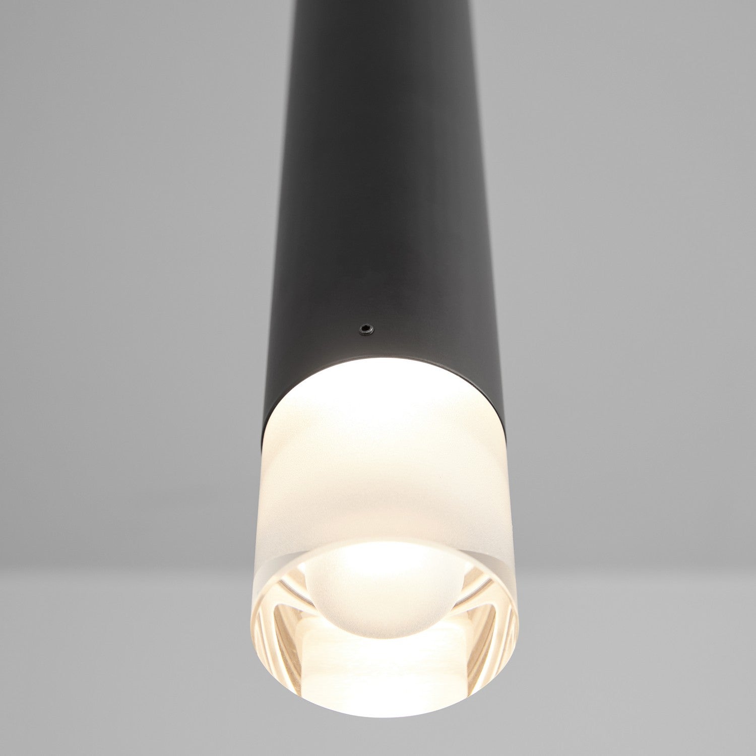 Oxygen Alarum 3-6195-15 Pendant Light - Black